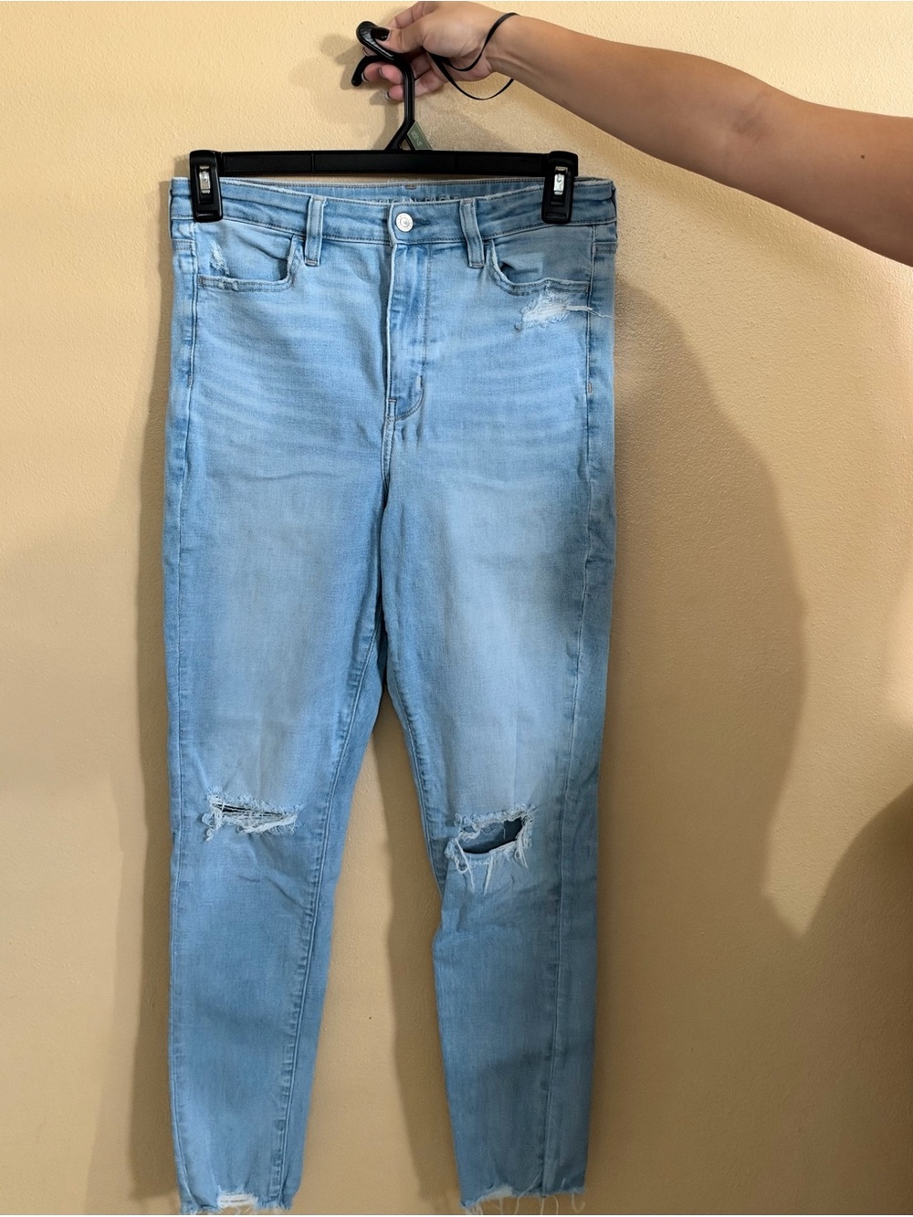 American Eagle Outfitters Light Blue Distressed Skinny Jeans